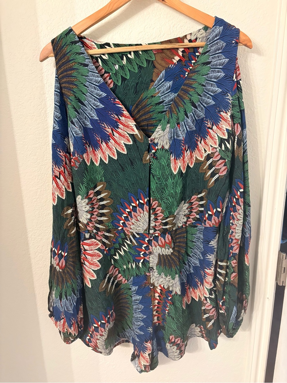 Farm Rio Tropical Feather Botanical Cold Shoulder Romper Size Medium Rare Print